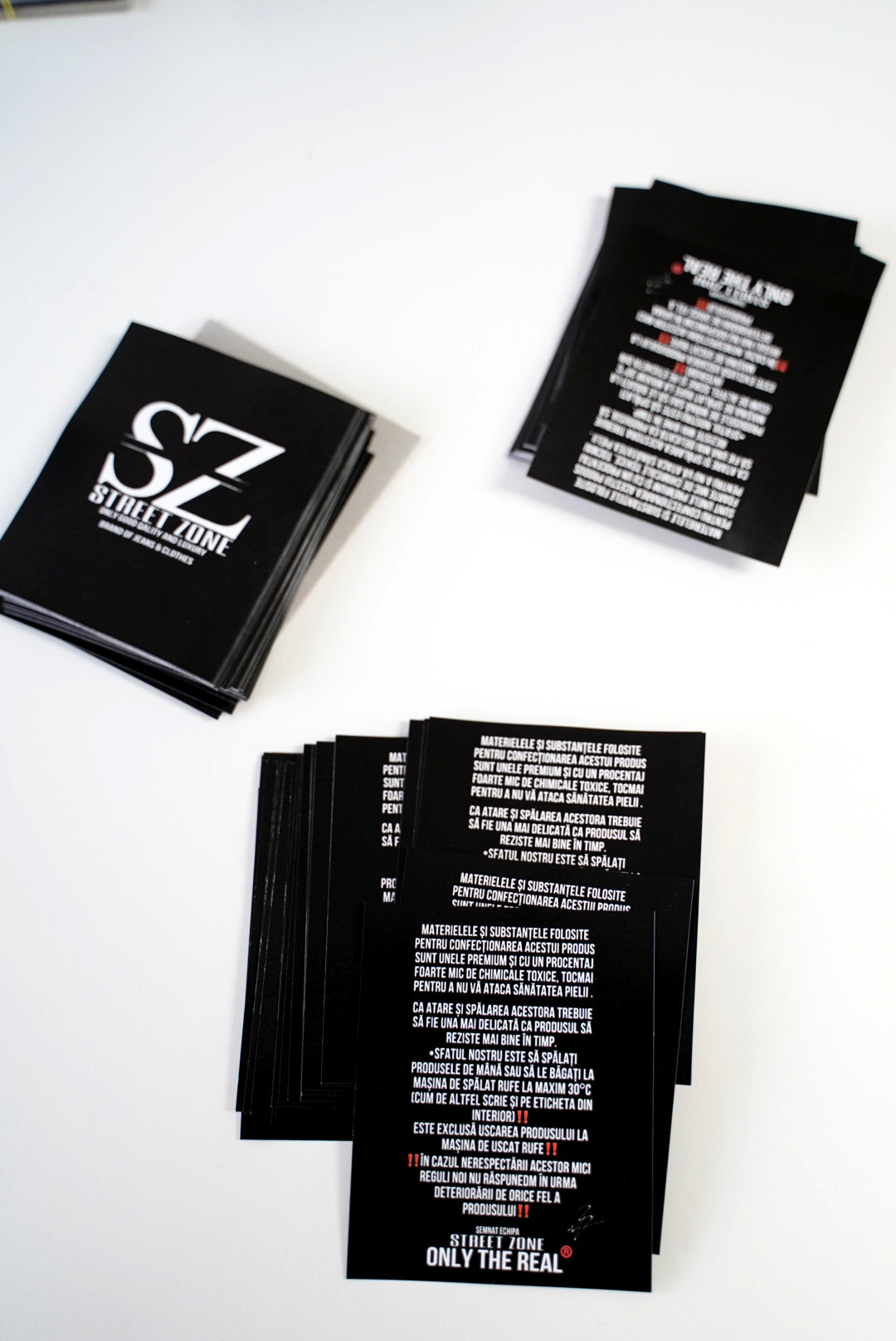 100 buc Pliante personalizate